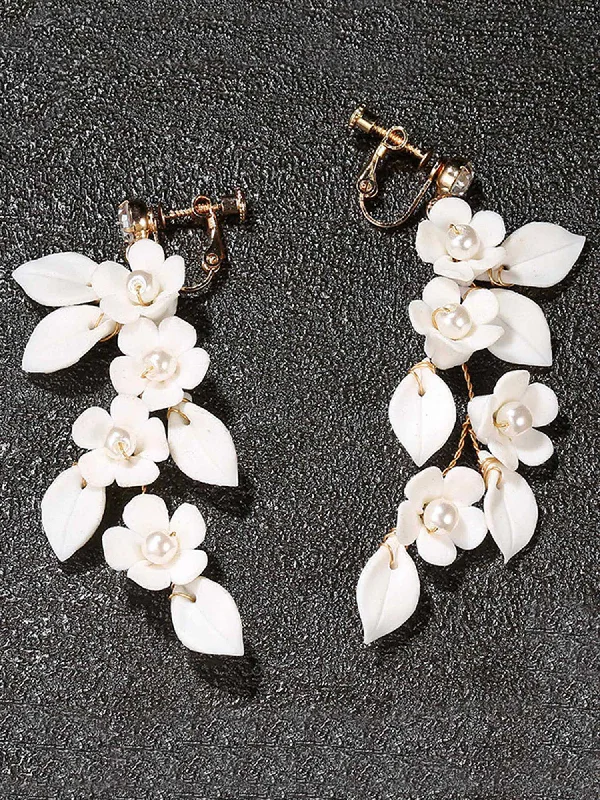 Classic And Modern Jewelry Styles On Sale Ceramic Flower Ear Clip