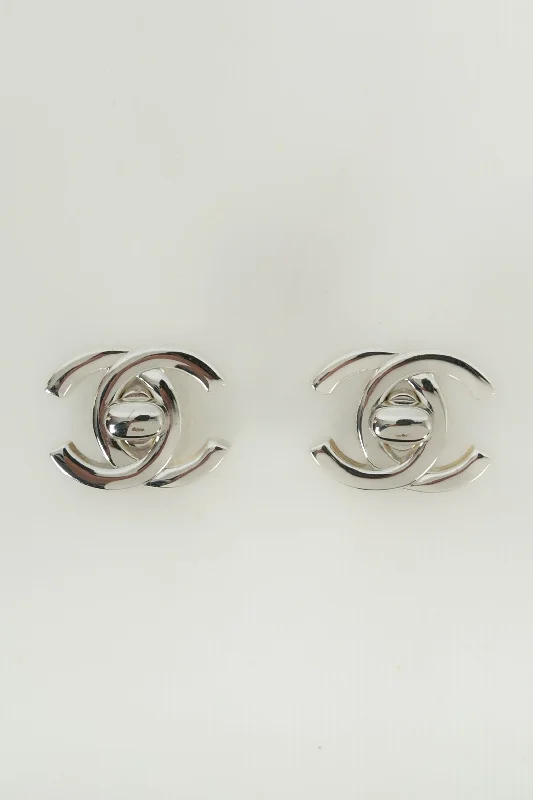 Boucles d'oreilles tourniquet Chanel