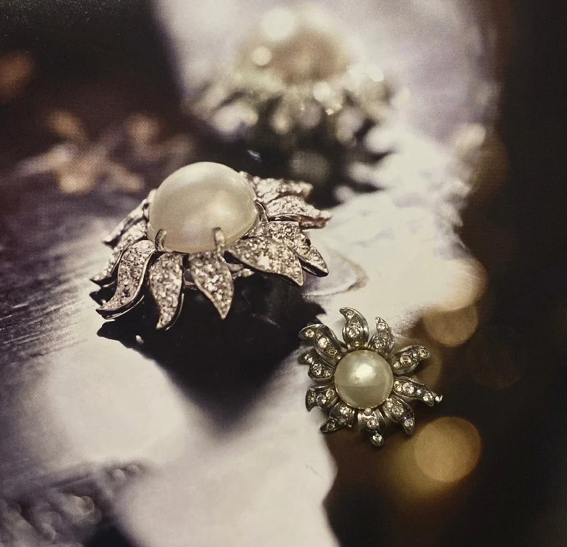 Must-Have Jewelry At Irresistible Discounts Broche Chanel époque Coco