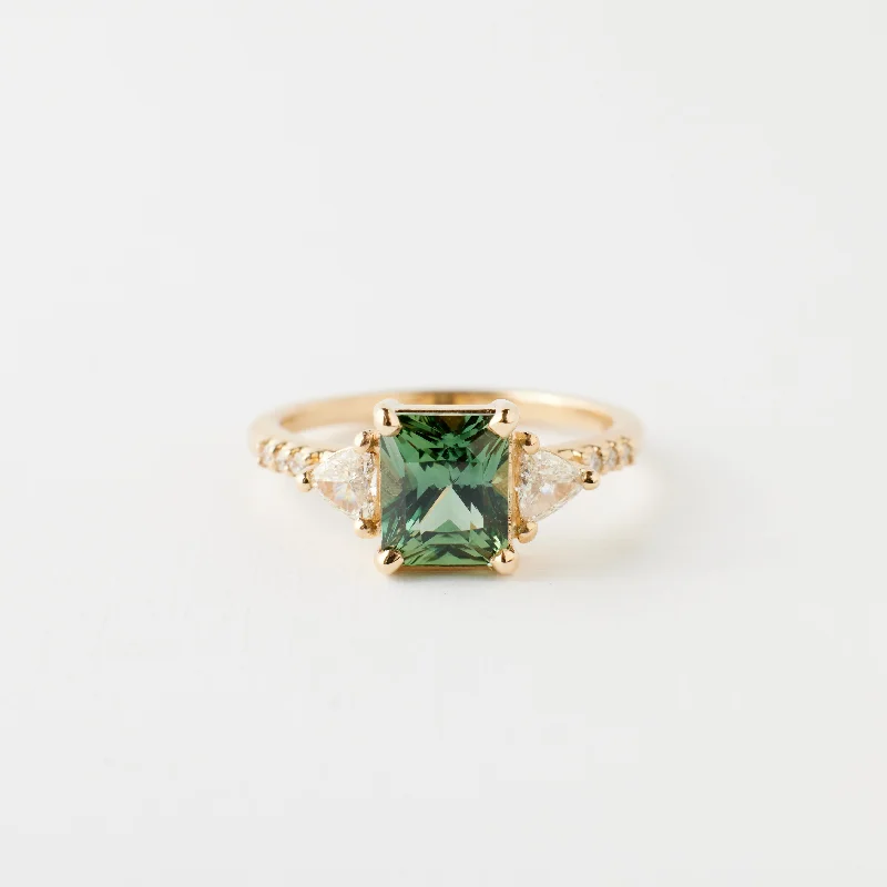 Premium Jewelry, Premium Discounts – Act Fast Portia Ring - 2.06 Carat Green-Teal Radiant Sapphire