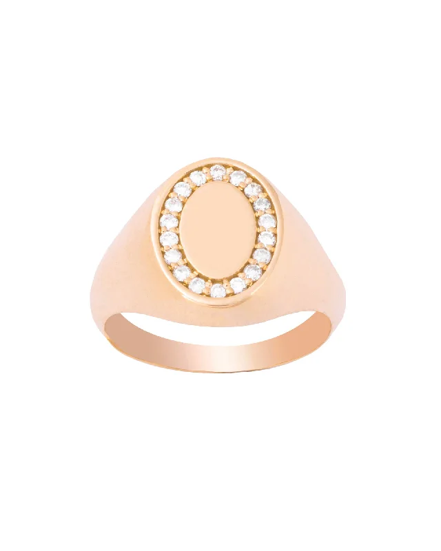 Exclusive Jewelry Sale – Limited-Time Discounts Oval Pinky 18K Gold, Whitegold or Rosegold Ring w. Diamonds