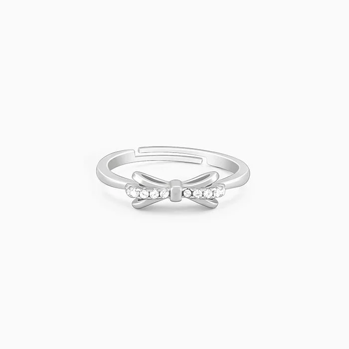 Elevate Your Outfit With Discounted Statement Jewelry Silver Triple Bow Ring