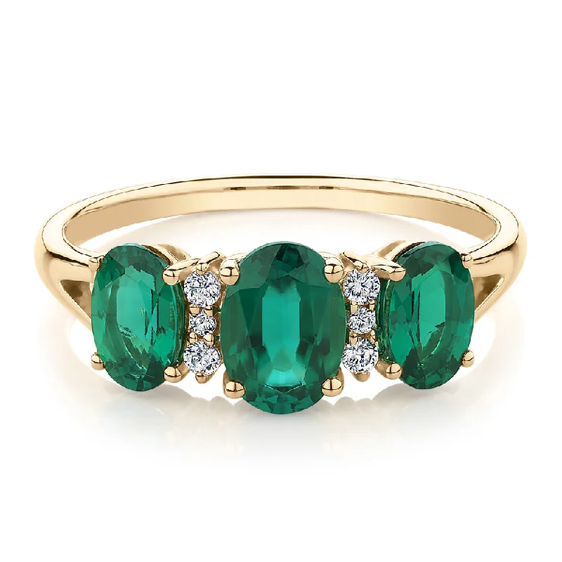 Get Your Favorite Jewelry At The Best Price Dress ring with emerald and diamond simulants in 10 carat yellow gold