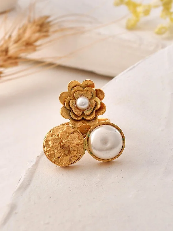 Chic, Trendy, And Affordable Jewelry Sale Gold Flower Petals Pearl Ring