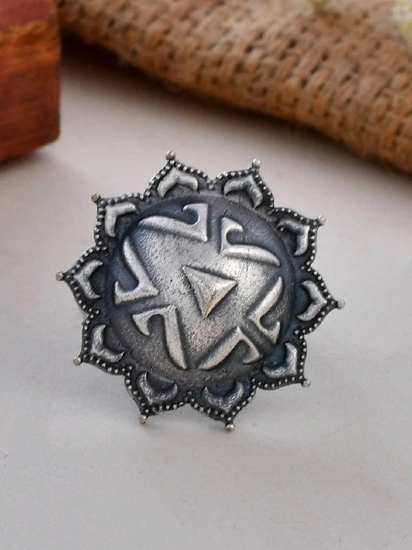 Fashion-Forward Geometric Jewelry For Contemporary Style Oxidized Surya Mukhi Ring