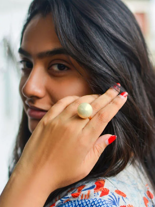 Seasonal Jewelry Deals – Elevate Your Style Pearl Ring Ivory