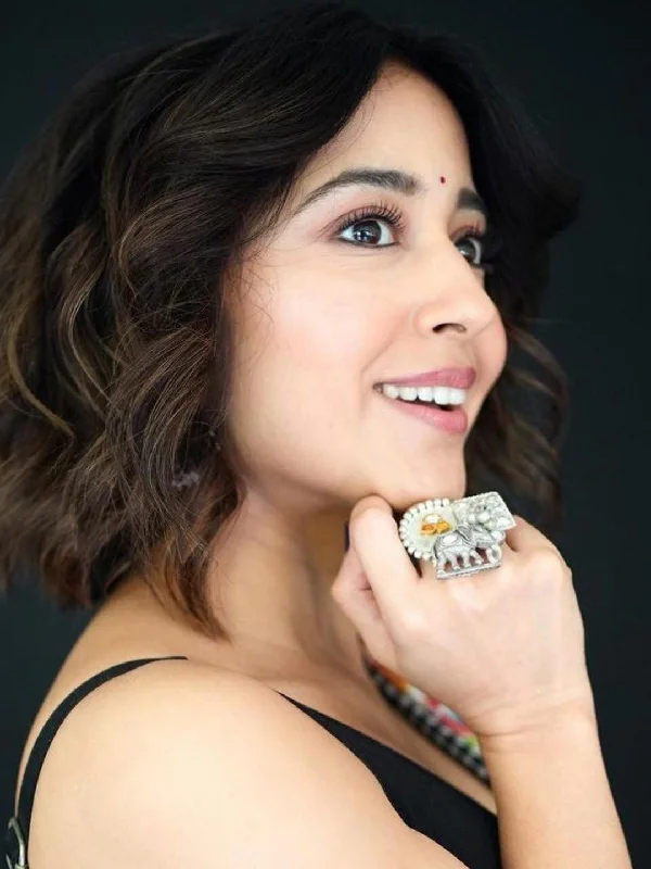 Once-A-Year Jewelry Sale – Grab Your Favorites Now Shweta Tripathi Sharma In Oxidized Elephant Ring