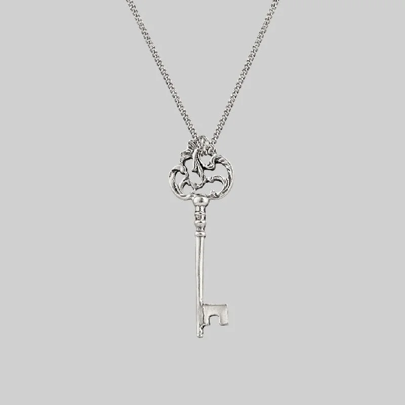 Discounted Jewelry For A Glamorous Look VERONA. Skeleton Key Necklace - Silver