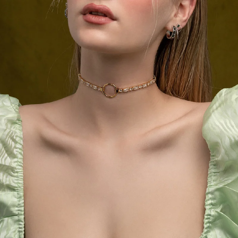 Save On Luxury Jewelry Pieces – Limited-Time Offers VIVIENNE. CZ Chain Choker - Gold