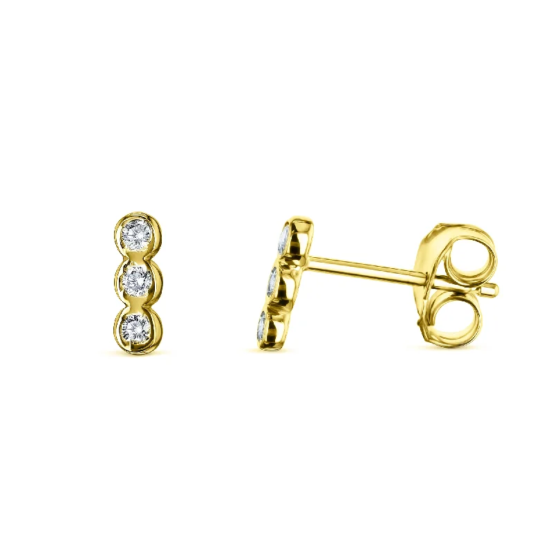 Final Call For Exquisite Jewelry At Reduced Rates 1/15ct Diamond Bezel Set Trio Stud Earrings