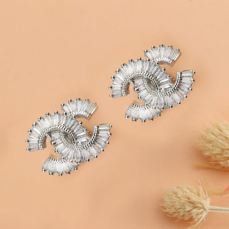 Flash Sale On Exquisite Jewelry – Don't Miss Out Nipura Interlocked Baguette Allure Stud Earrings