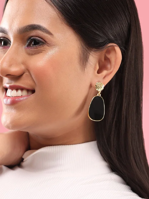 Accessorize For Less – Luxury Jewelry At Affordable Prices Rubans Voguish Gold Toned Texture With Black Drop Dangle Earrings