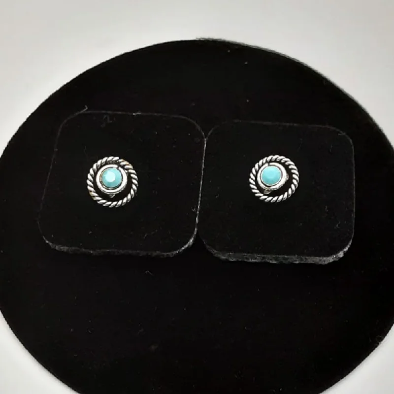 Limited-Stock Jewelry Sale – Shop Before It's Gone Runa Works 925 Sterling  Silver  Stud Earrings