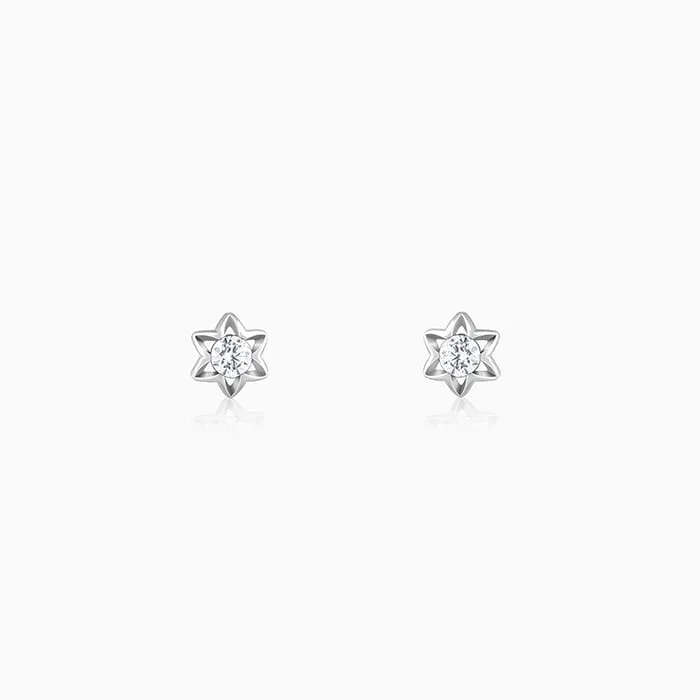 Special Jewelry Deals – Upgrade Your Collection Silver Flower Star Stud Earrings