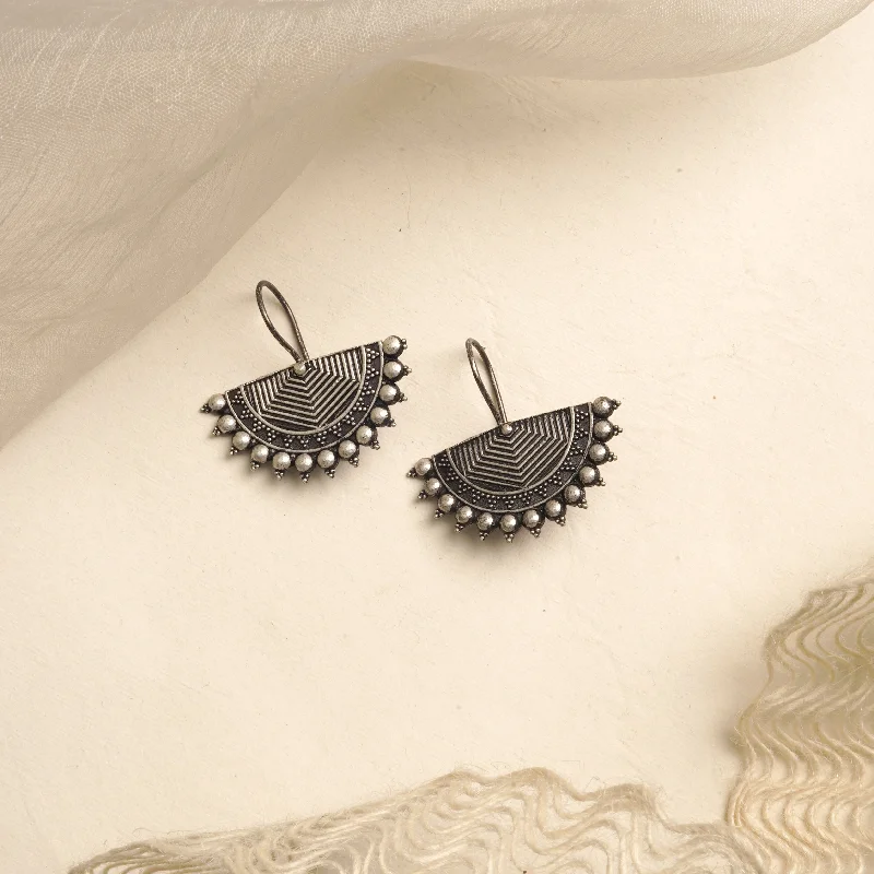 Dainty Floral Jewelry For Feminine Elegance Teejh Aiyra Silver Oxidised Earrings