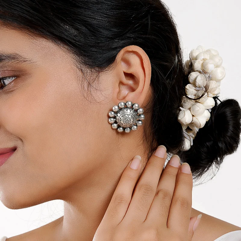 Delicate Crystal Jewelry For Sophisticated Charm Teejh Gumtaz Siver Oxidised Earring