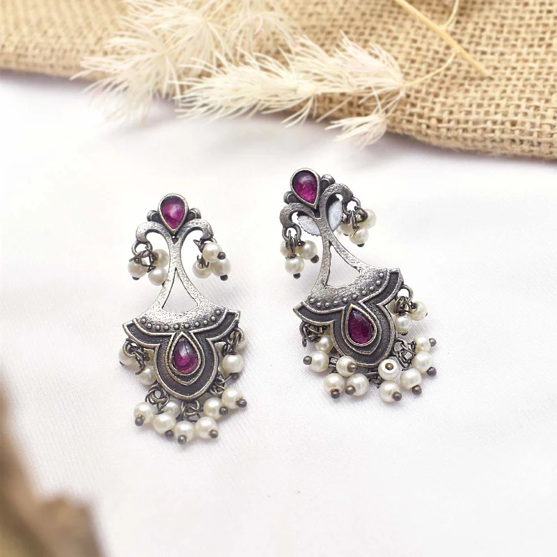 Elegant Jewelry Styles At Budget-Friendly Prices Teejh Nilay Red Stone Silver Oxidised Earring