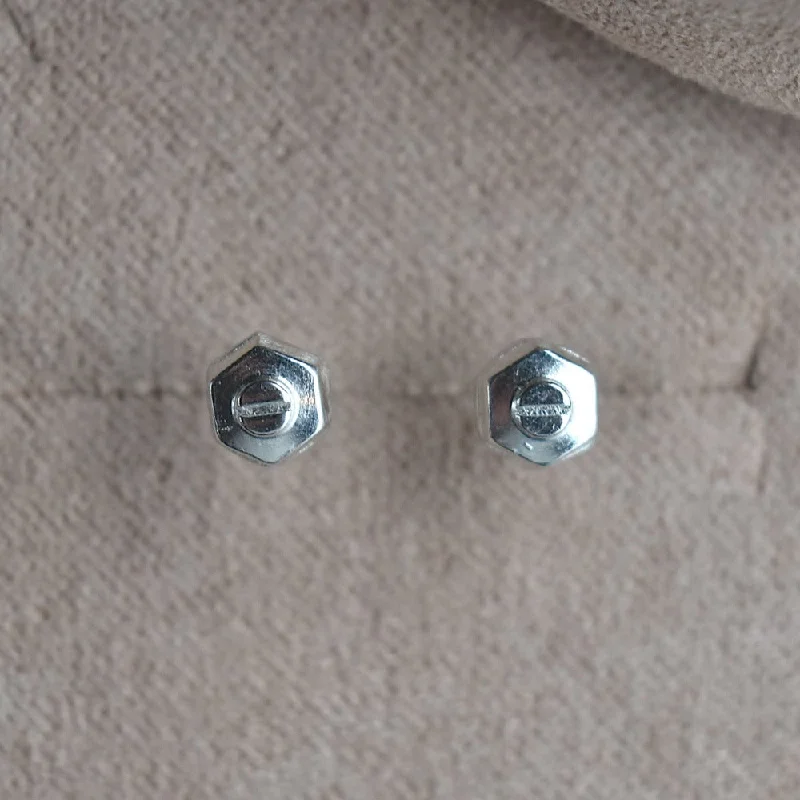 Make Your Outfit Shine With Discounted Jewelry Tiny Screw & Washer Stud Earrings