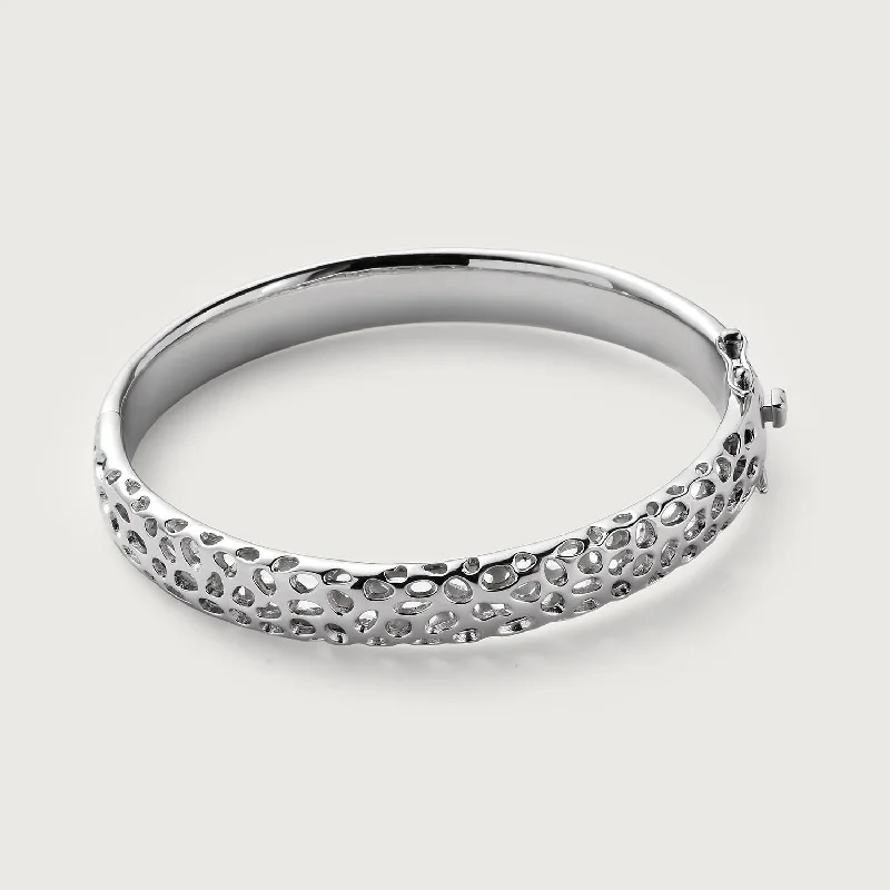 Seasonal Jewelry Deals – Elevate Your Style Allegro Hinge Bangle