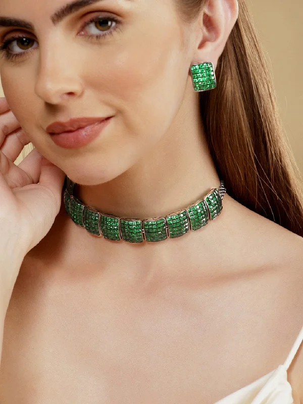 Luxury Jewelry At Unbeatable Discounts Rubans Antique Gold plated Emerald Green Pave Studded Choker Set